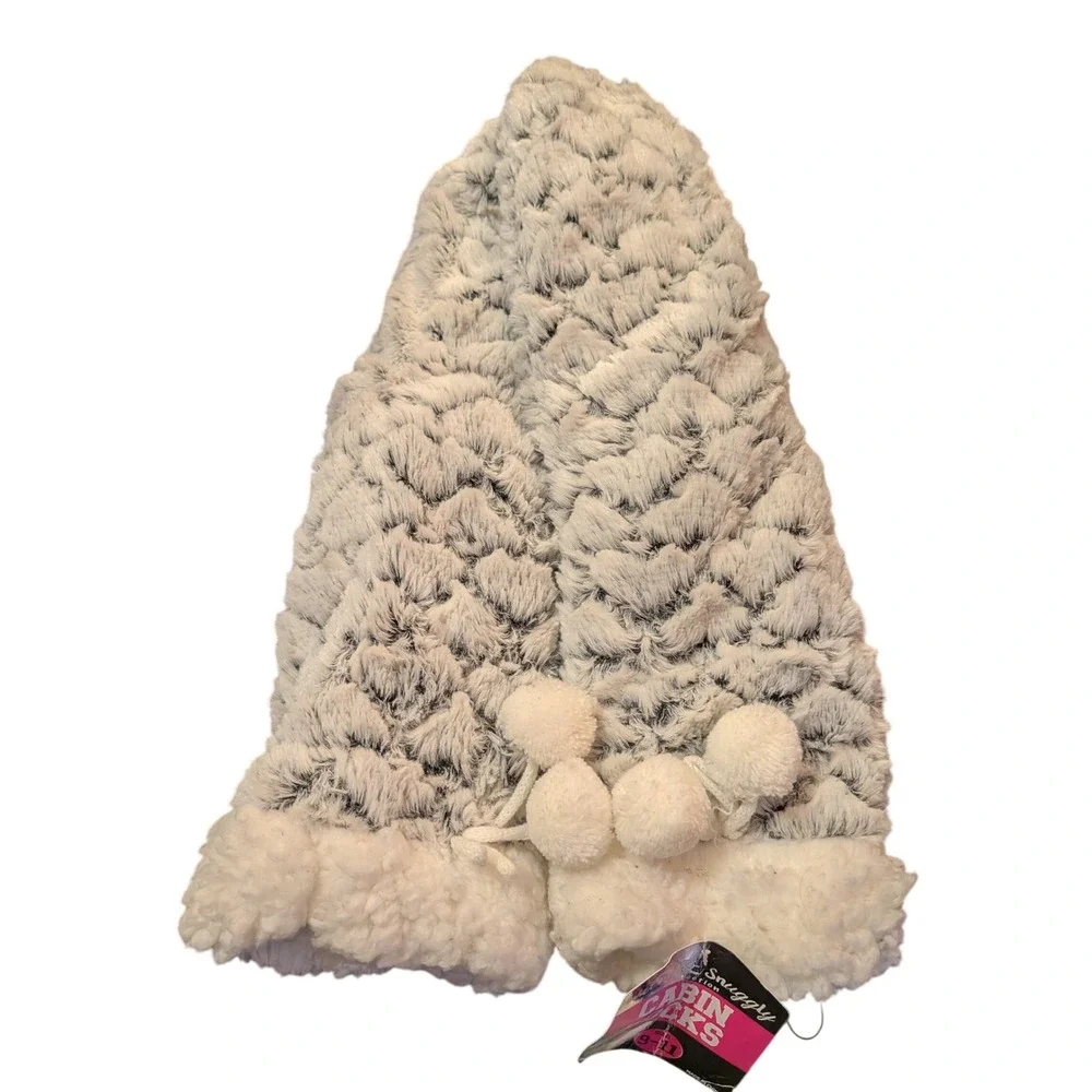 Snuggy Collection Cabin Socks‎ Grey White Faux Fur Sherpa Slipper Socks Pom Poms